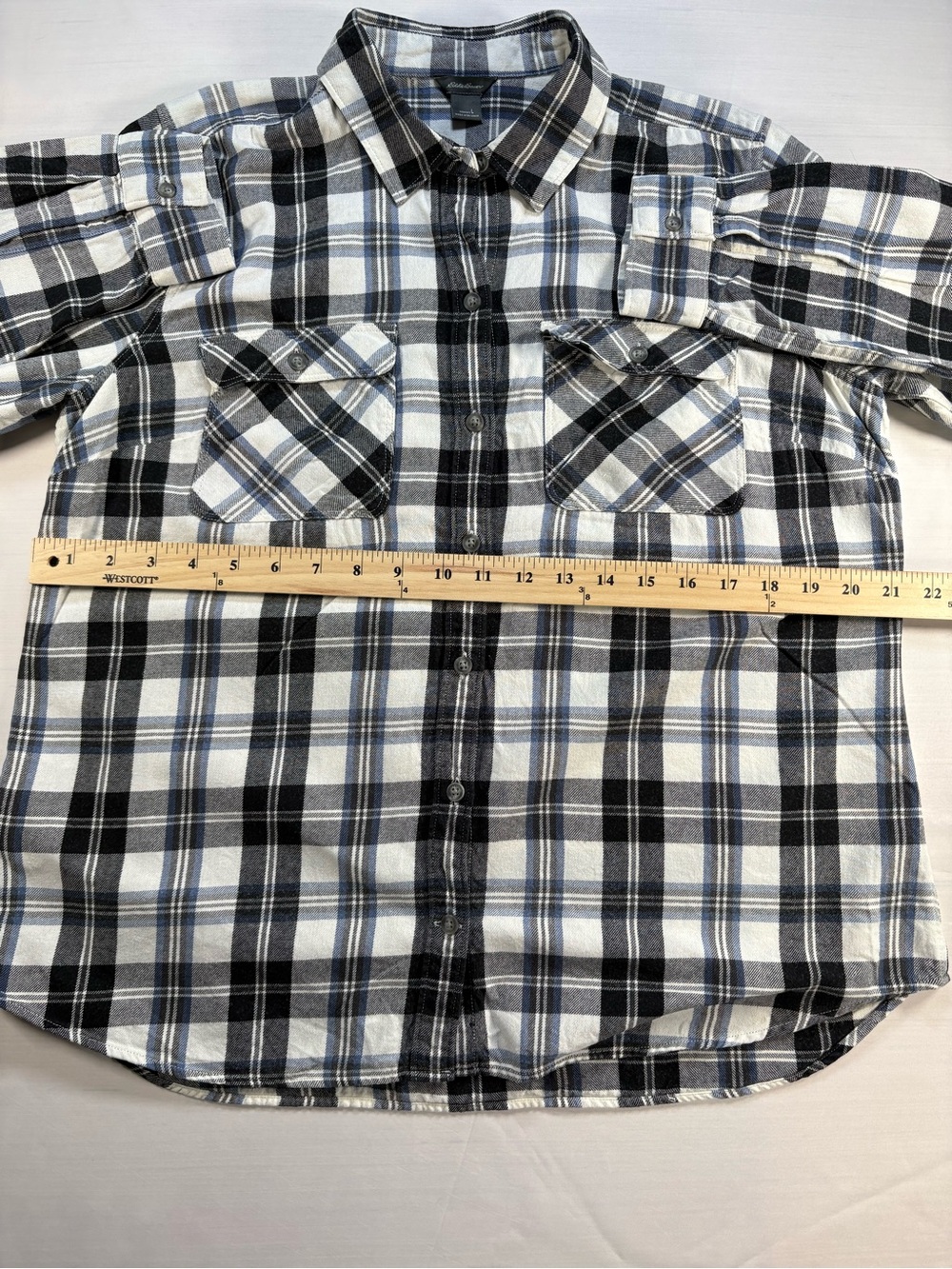 Eddie Bauer Womens Large Plaid Flannel Shirt Blue Black White Button Up L - Picture 8 of 9